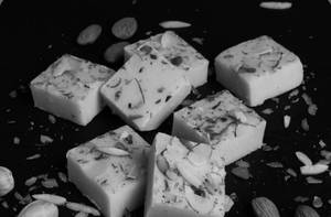 Khoya Pista Burfi
