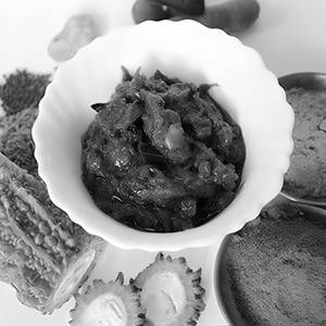 Kakarakaya Pickle / Bitter Gourd / Karela Achar (250 Gms)