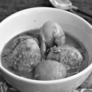 Dimer Dalna (egg Curry)