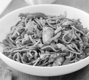 Egg Chicken Hakka Noodles