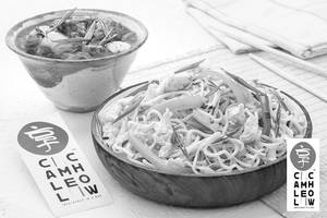Black Pepper Chicken And Egg Stir Fry Noodles