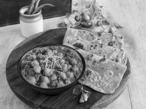 Chole With Paratha
