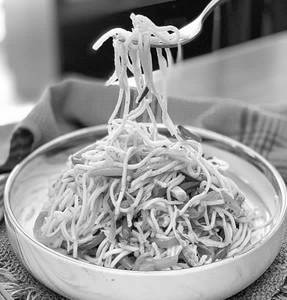 Hakka Noodles - Veg