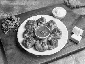 Paneer Butter Fried Momos [8 Pieces]