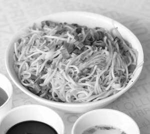 Veg Hakka Noodles