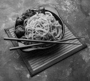 Veg Manchurian & Veg Schezwan Noodles Combo