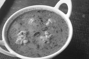 Ennai Kozhi (groundnut oil)