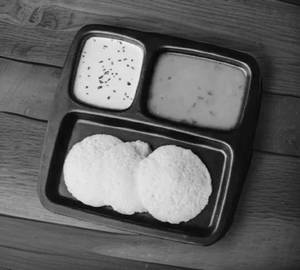 Idli 1 Plates + Medu wada 2 Plates + Thatte Idli 2 Plates