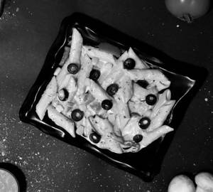 Veg Creamy White Penne Pasta
