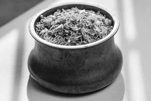 Kaju Dal Moth (100 Gms)