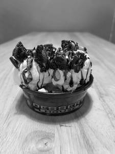 Oreo Cookie N Nuts