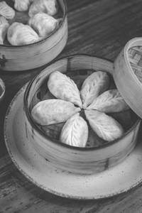 Veg Momos [6 Pieces]