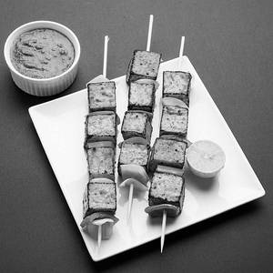 Tandoori Achari Tikka,,