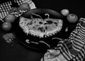 Calzone Veg Pizza