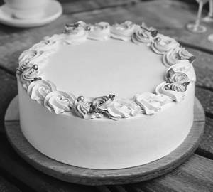 Elegant Vanilla Cake