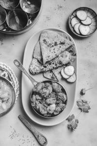 Paratha With Aloo Bhaja Without Onion Garlic