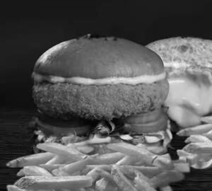2 Pcs  Cheese Bumb Burger+ 2 Pcs  Peri Peri French Fries