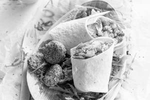 Crispy Falafel Veg Wrap
