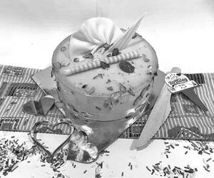 Eggless Pista Malai Cake