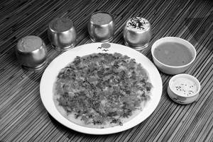 Double Roast Topping Uthappa (tomato, Onion, Mix, Vegetable)