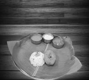 Ghee Pongal and Vada 1
