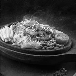 Sizzling Red Chilli Tamarind Panner Platter