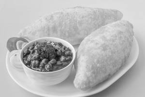 Chana Bhatura