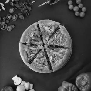 7 Cheese &Corn Pizza Regular