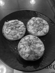 Tandoori Paneer Garlic Bread