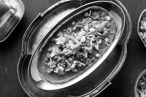 Misal (medium) (without Pav)