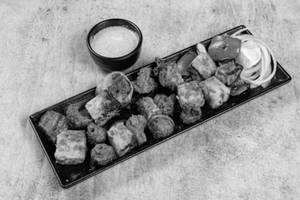 Paneer And Mushroom Tikka