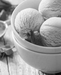 Green Pista Ice Cream