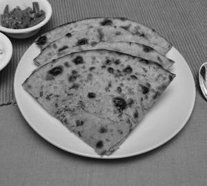 Paneer Paratha [1 Piece]