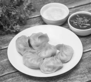 Steamed momos
