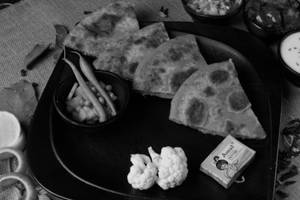 Stuff Paratha With Sabzi Combos