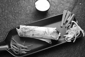 Chicken Shawarma Roll Paratha