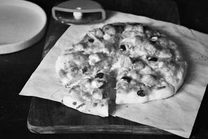 Tandoori Paneer Pizaa