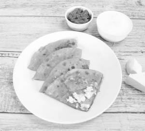 Pappy Paneer Paratha ( 2 Pcs)