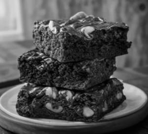 Walnut Brownie With Chocolate Sauce