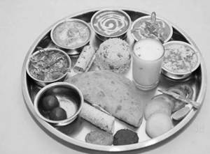 Punjabi Thali With Tandoori Roti