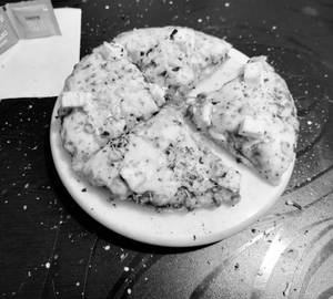 Cheese Paneer Corn Pizza (8 inches)