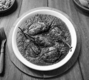 Baingan Handi ( Black Gravy) ( 750ml )