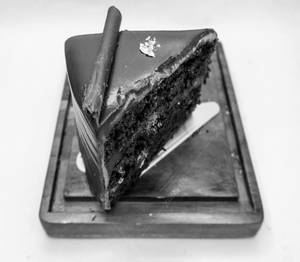 Belgian Chocolate Pastry [Serves 1]