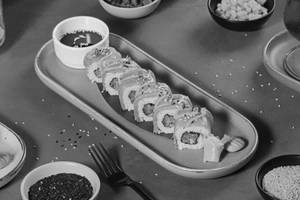 Uramaki Salmon Roll