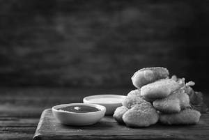 Nuggets With Dip ( 5 Pcs)