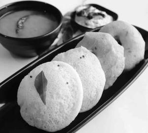 Idli(1pc) Vada(1pc)