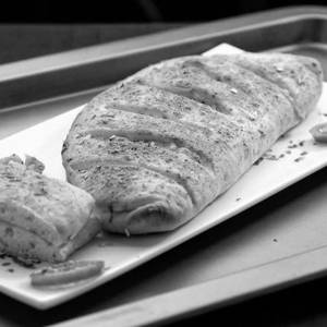 Makhani Garlic Bread