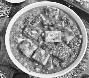 Matar paneer
