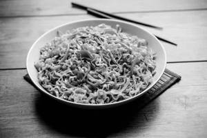 Veg Schezwan Noodles