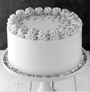 Strawberry Cake 450 Grams